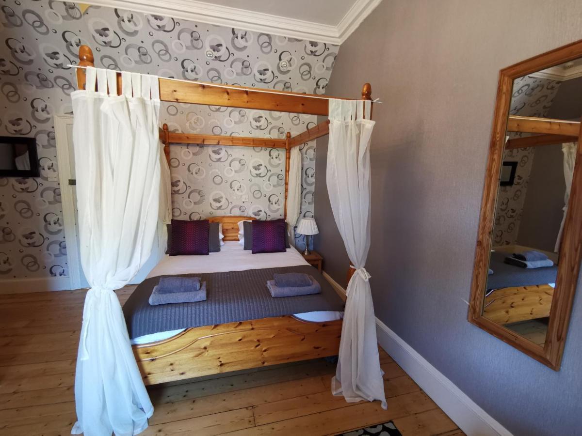 St Ronan'S Hotel Innerleithen Eksteriør billede